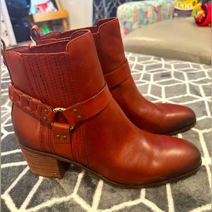 EUC Red Sam Edelman western ankle boot